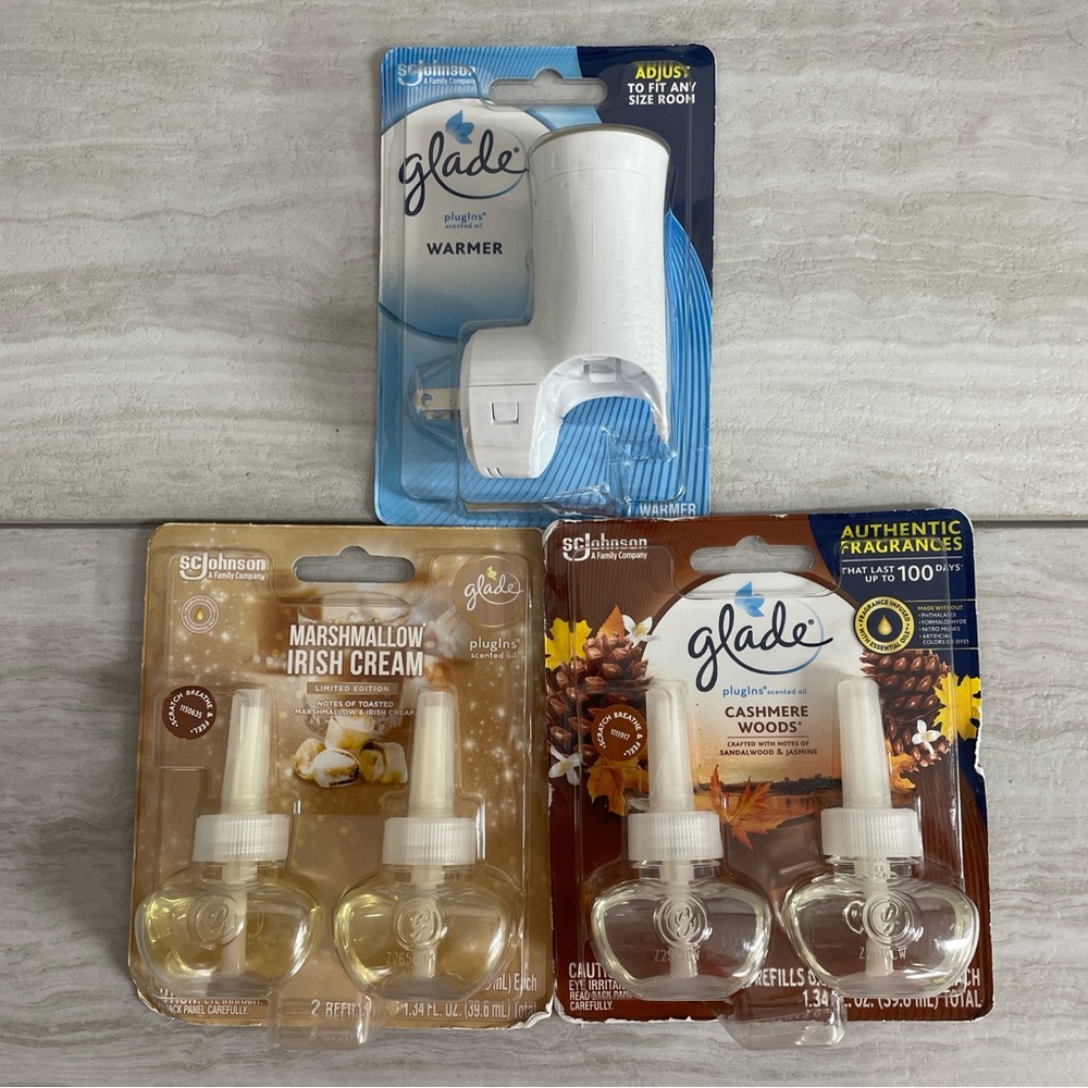 Glade Scented Oil Plugins Warmer Adjustable With 2 Sets Of Refills Brand New